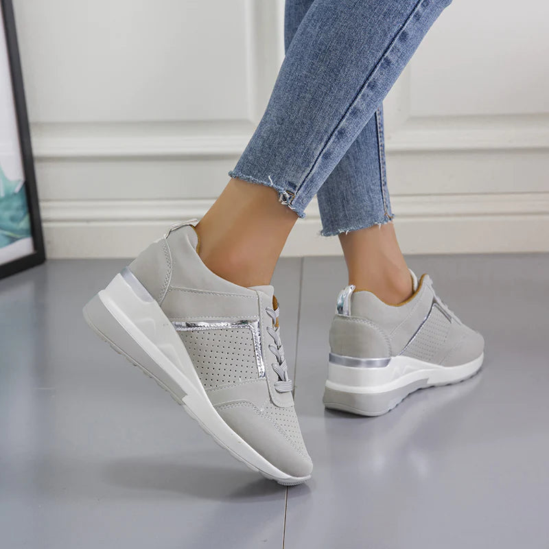 Poppy Sneakers Cushioned Everyday Comfort