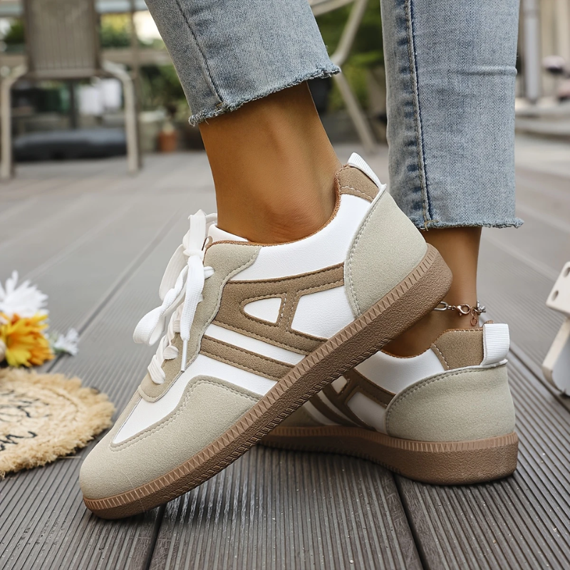 Amelia | Lightweight White Sneakers Wide Fit