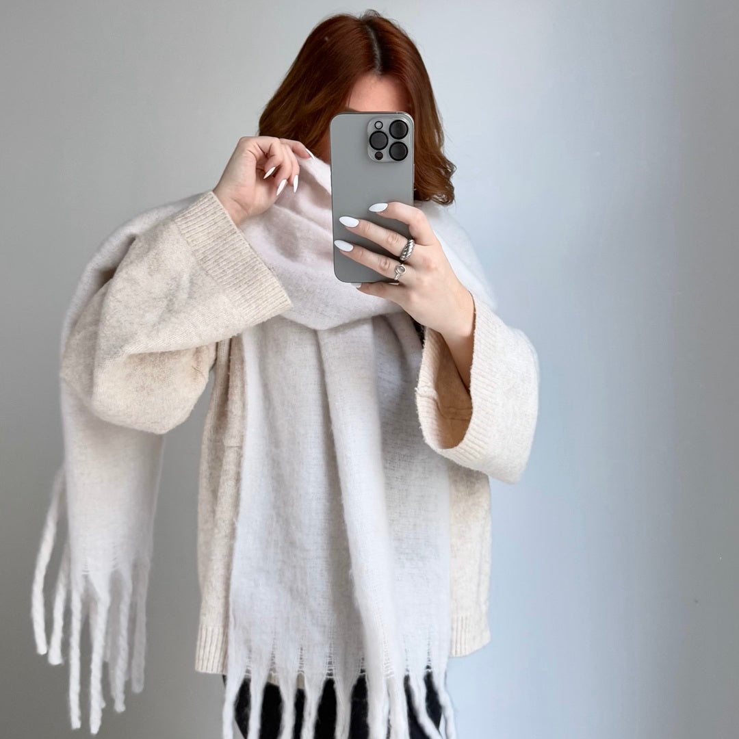 Dilys | Chunky Fringed Winter Scarf
