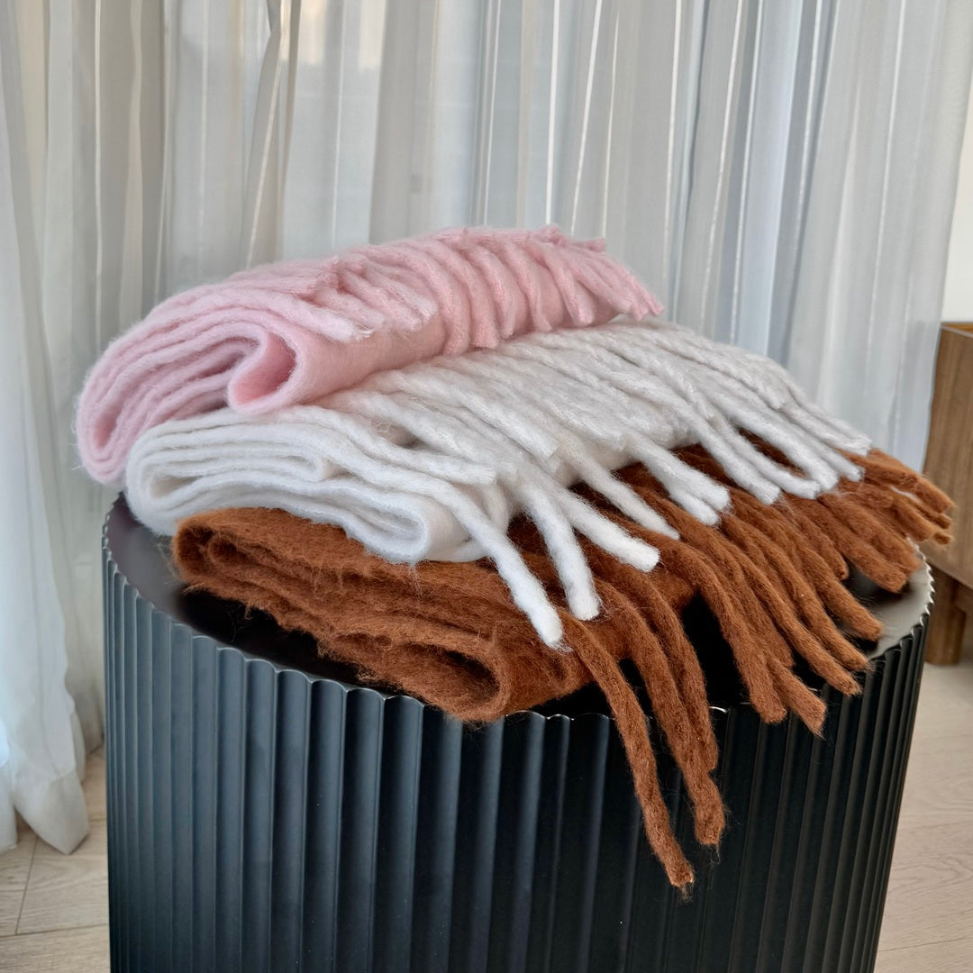Dilys | Chunky Fringed Winter Scarf
