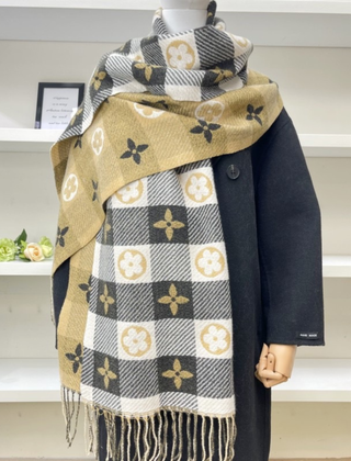 Etta Plaid Scarf Reversible Fringe