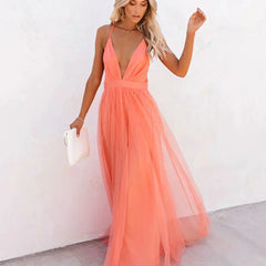 Backless maxi dress with thin straps 3